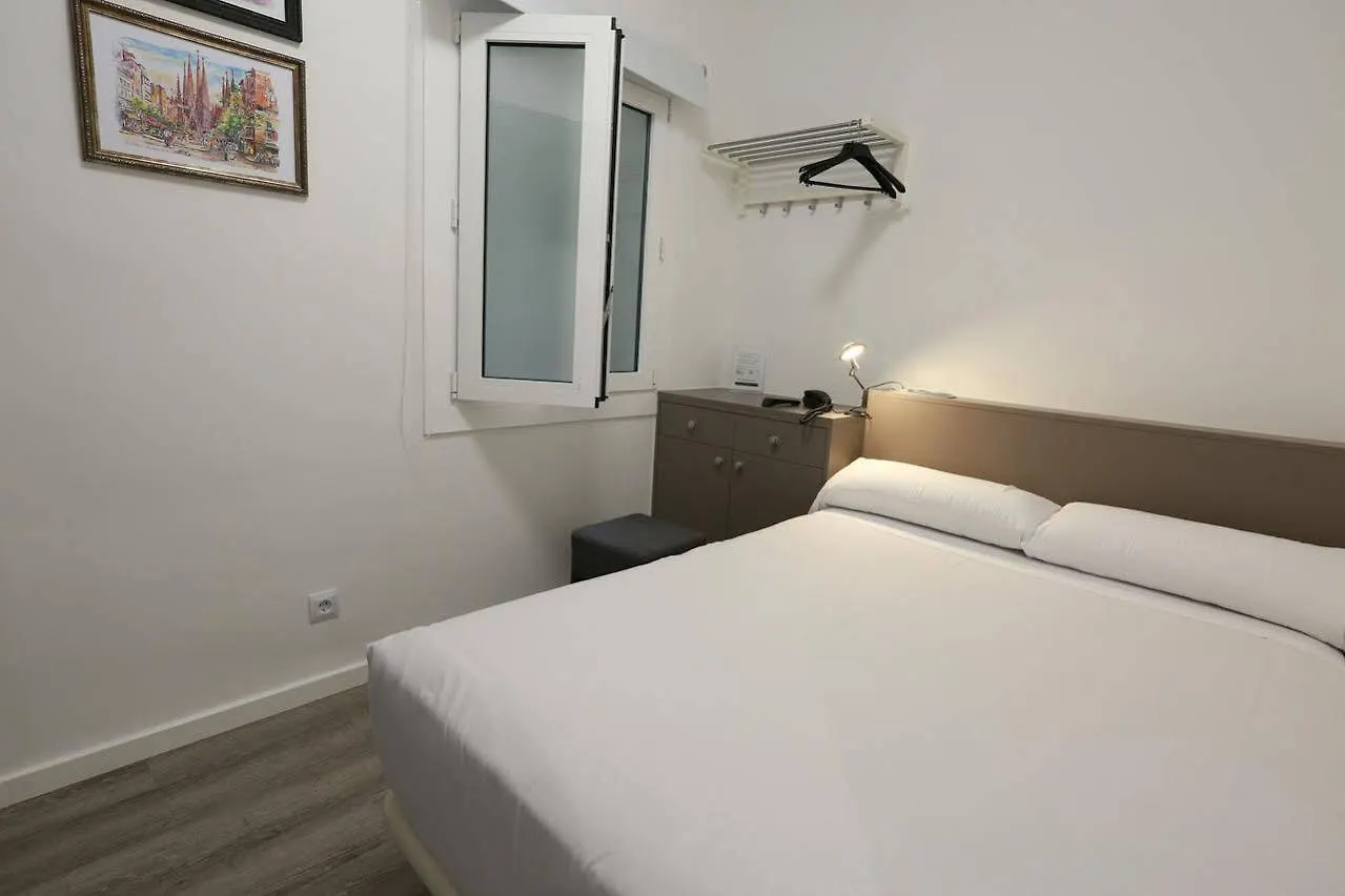 Hotel Alguer Camp Nou Barcelona 2*,  Španělsko