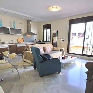 https://living-sevilla-apartments.es-andalucia.com